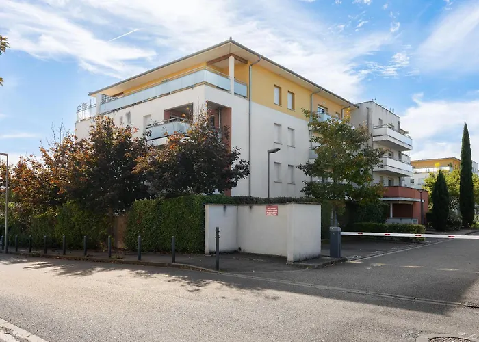 O Cocon Paisible - Wifi, Calme, Smart Tv, Parking - A 2min Du Campus Tbs Apartamento