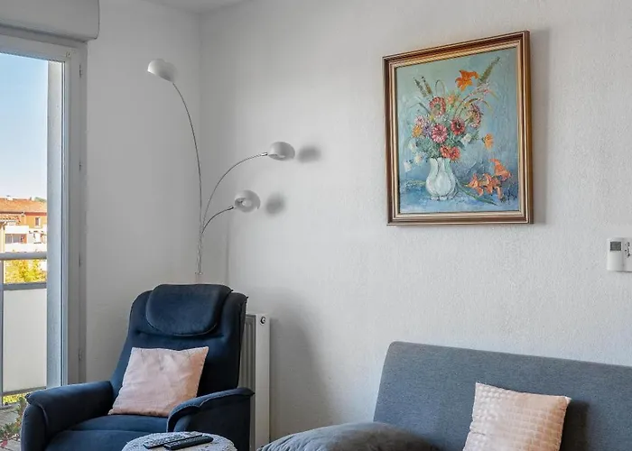 O Cocon Paisible - Wifi, Calme, Smart Tv, Parking - A 2min Du Campus Tbs